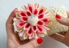 Kurdeleden Saç Bandı Nasıl Yapılır? - Anne - Çocuk Kendin Yap - kız çocuk saç bandı modelleri kurdeleden çiçek kurdeleden çiçek yapılışı saten kurdeleden çiçek