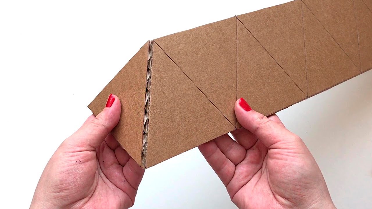 Картон ютуб. Крафт картон. Cardboard paper. Крафт картон в разрезе. 5 Minute Crafts Cardboard.