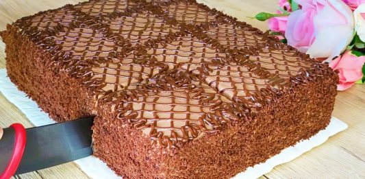 15 Dakikada Çikolatalı Kek Nasıl Yapılır?