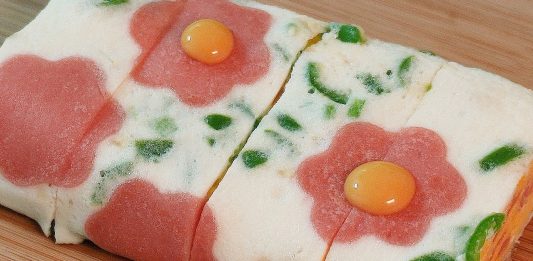 Yumurtalı Çiçek Rulo Yapılışı